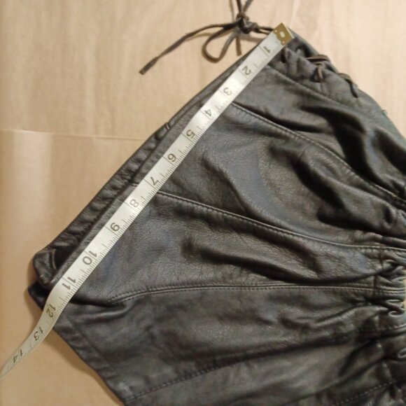 80s Vintage Black Leather Lace-Up Biker Shorts - Picture 12 of 13